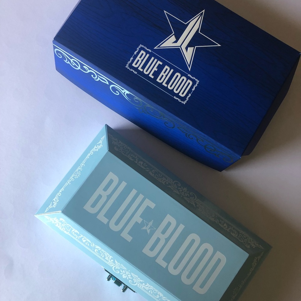 Blue Blood Palette - Picture 2 of 5